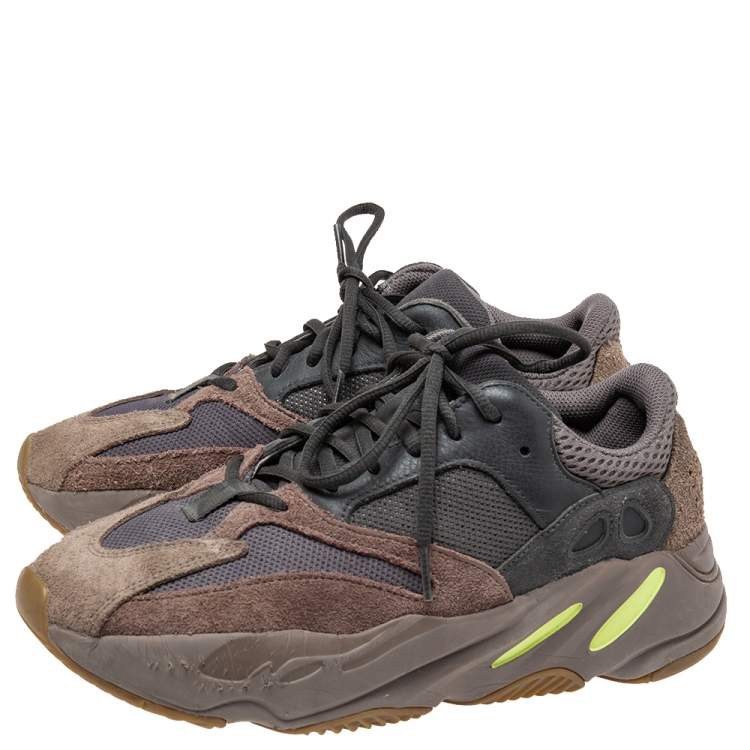 Pre Owned Yeezy x Adidas Tri-Color Suede, Leather and Mesh Boost 700 V2 Mauve Sneakers Size 42 2/3