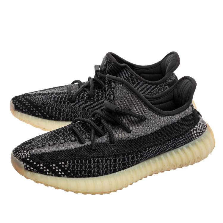 Pre Owned Yeezy x adidas Black/Grey Knit Fabric Boost 350 V2 Carbon Sneakers Size 44