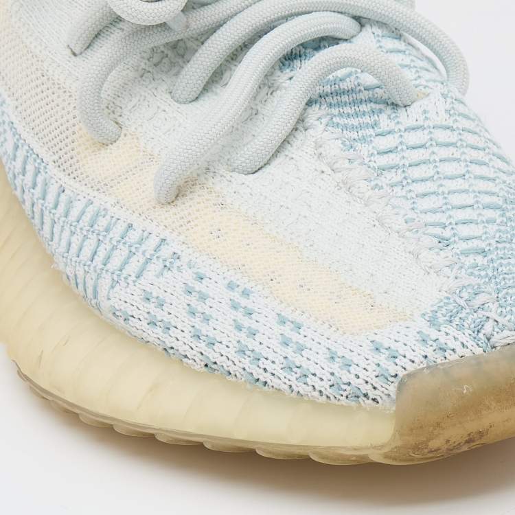 Pre Owned Yeezy x Adidas Blue/White Knit Fabric Boost 350 V2 Cloud White Sneakers Size 36