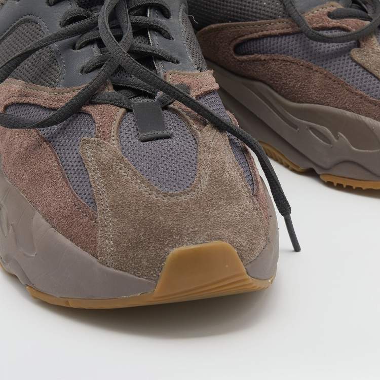 Pre Owned Yeezy x Adidas Grey/Brown Suede And Mesh Boost 700 V2 Mauve Low Top Sneakers Size 39 1/3