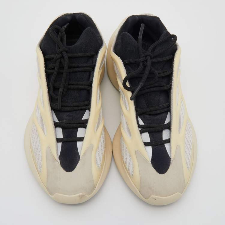 Pre Owned Yeezy x Adidas Cream/Black Mesh And Rubber Yeezy 700 V3 Mono Safflower Sneakers Size 40