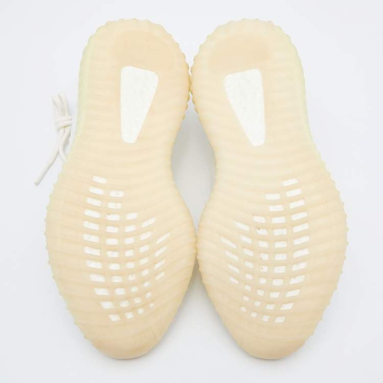 Pre Owned Yeezy x Adidas White Knit Fabric Boost 350 V2 Triple White Sneakers Size 42
