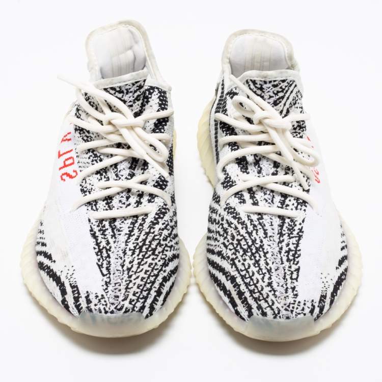 مملوكة مسبقًا   Yeezy x Adidas White/Black Knit Fabric Boost 350 V2 Zebra Sneakers Size 46