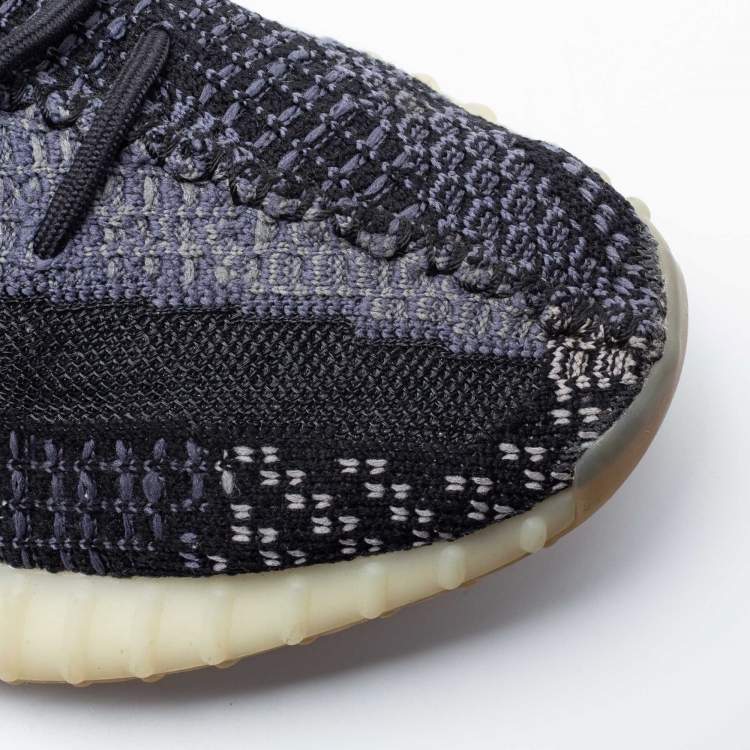 Pre Owned Yeezy x Adidas Black Knit Fabric Boost 350 V2 Carbon Low-Top Sneakers Size 43 1/3