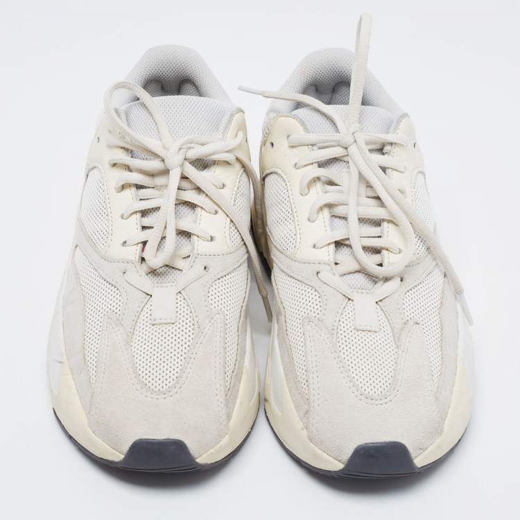 Pre Owned Yeezy x Adidas Off-White Leather, Suede and Mesh 700 Analog Sneakers Size 40 2/3