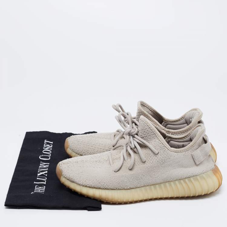 Pre Owned Yeezy x Adidas Light Grey Knit Fabric Boost 350 V2 Sesame Low-Top Sneakers Size 42 2/3