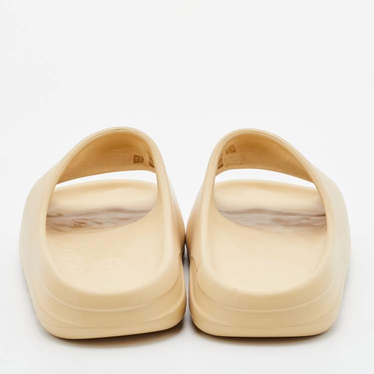 Pre Owned Yeezy x Adidas Beige Rubber Desert Sand Slides Size 48.5