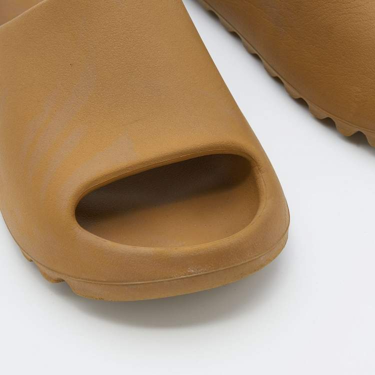 Pre Owned Yeezy x Adidas Brown Rubber Ochre Slides Size 46