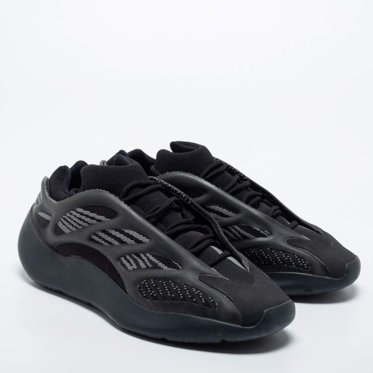Pre Owned Yeezy x Adidas Black/Grey Knit Fabric and Rubber Boost 700 V3 Alvah Sneakers Size 44