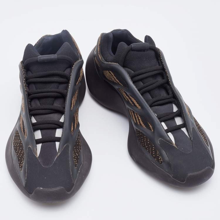 مملوكة مسبقًا Yeezy x Adidas Black/Brown Knit Fabric and Rubber Yeezy 700 Clay Brown Sneakers Size 40 2/3
