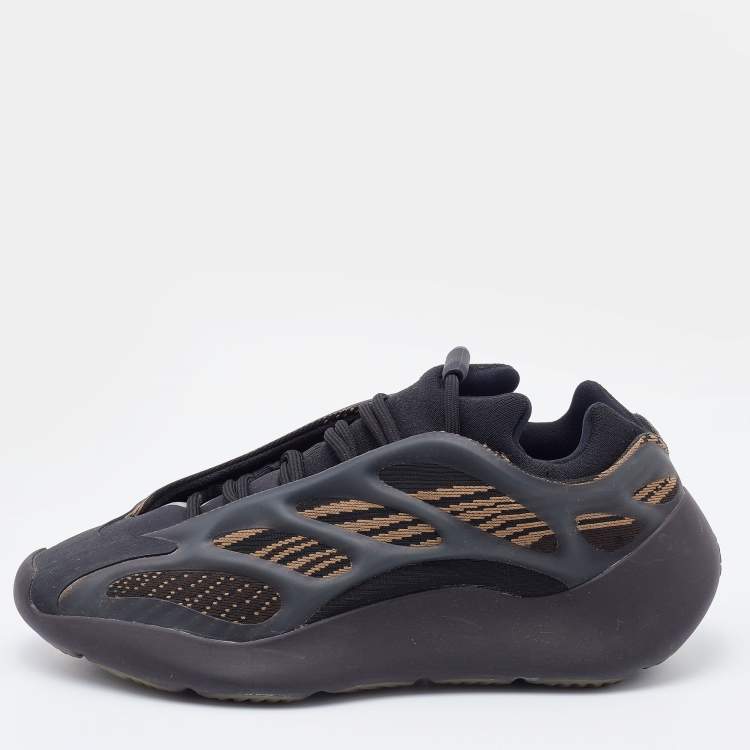 مملوكة مسبقًا Yeezy x Adidas Black/Brown Knit Fabric and Rubber Yeezy 700 Clay Brown Sneakers Size 40 2/3