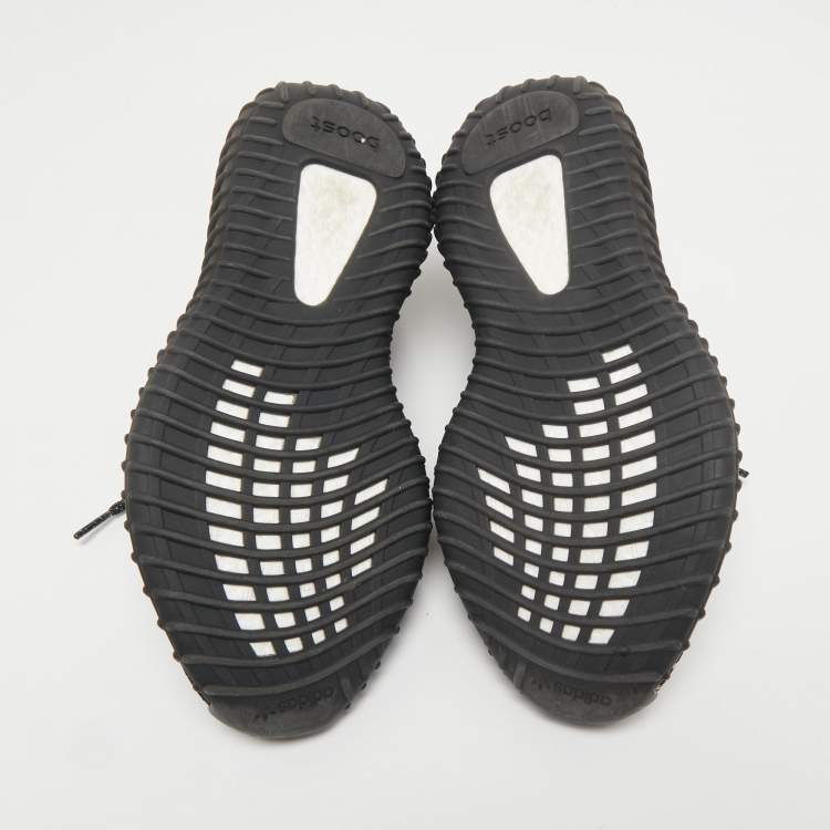 Pre Owned Yeezy x Adidas Black Knit Fabric Boost 350 V2 Yecheil Sneakers Size 42