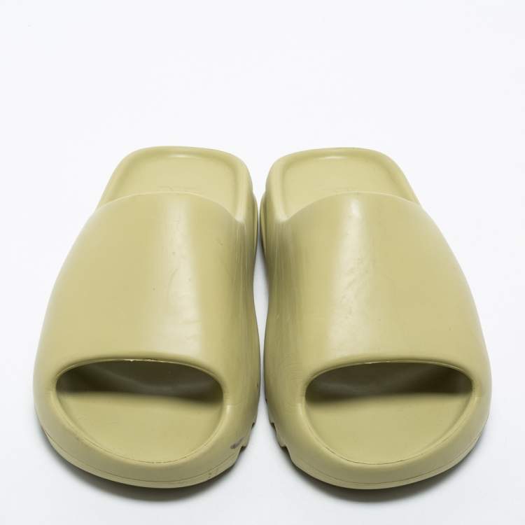Pre Owned Yeezy x Adidas Light Green Rubber Resin Slides Size 43