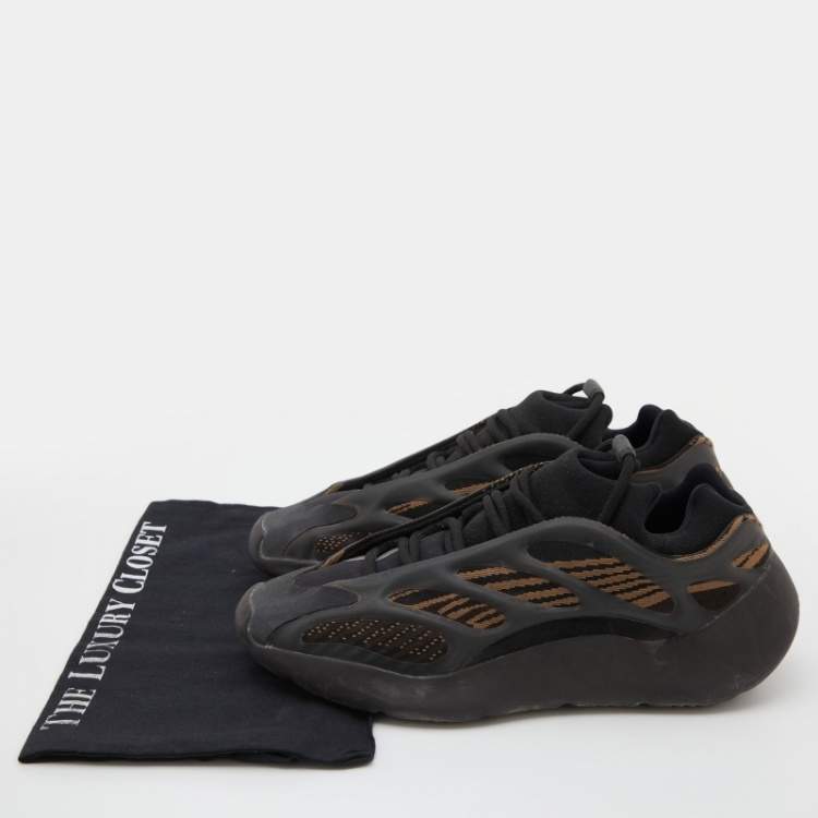 مملوكة مسبقًا Yeezy x Adidas Brown/Black Knit Fabric and Rubber 700 V3 Clay Brown Sneakers Size 44
