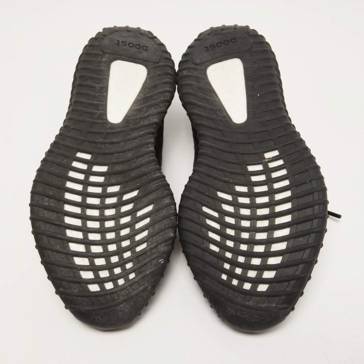 Pre Owned Yeezy x Adidas Black Knit Fabric Boost 350 V2 Onyx Sneakers Size 45 1/3