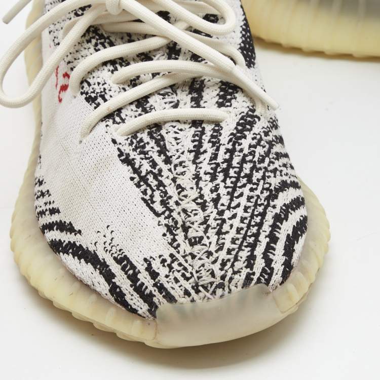 Pre Owned Yeezy x Adiddas White/Black Knit Fabric 350 V2 White Core sneakers Size 46 2/3