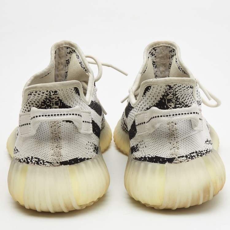 Pre Owned Yeezy x Adiddas White/Black Knit Fabric 350 V2 White Core sneakers Size 46 2/3