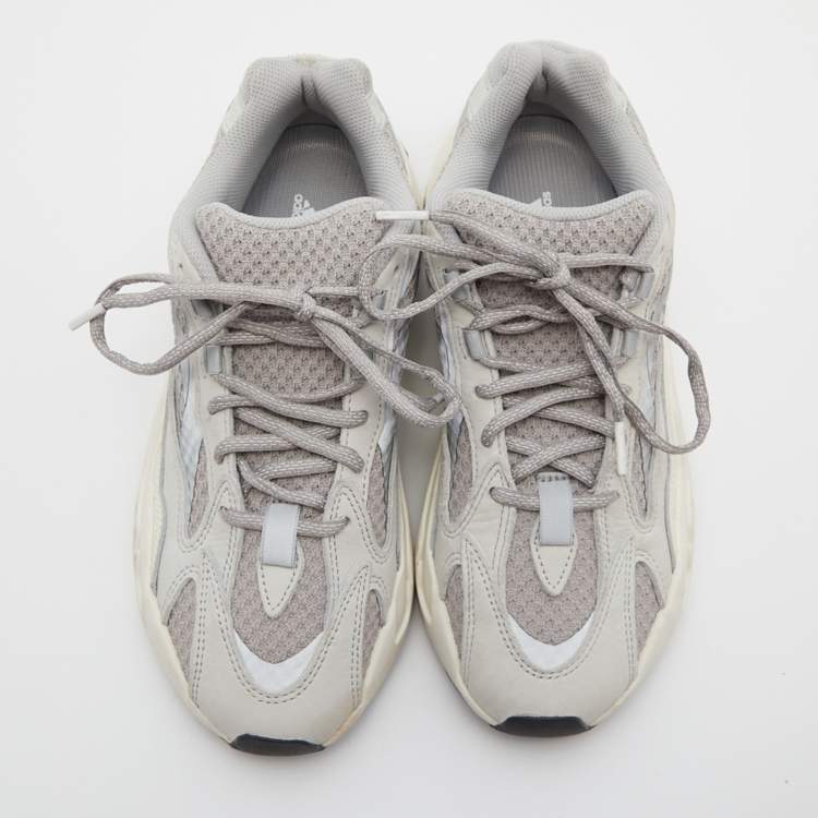 Pre Owned Yeezy x adidas Grey/Off-White Knit Fabric, Nubuck and Leather Boost 700 V2 Static Sneakers Size 40 2/3