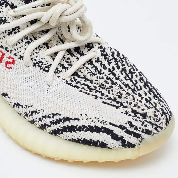 Pre Owned Yeezy x Adidas White/Black Knit Fabric Boost 350 V2 Zebra Low Top Sneakers Size 39 1/3
