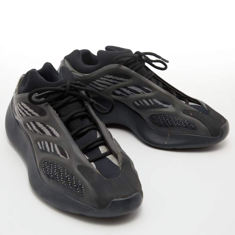 Pre Owned Yeezy x Adidas Black/Grey Knit Fabric and Rubber Boost 700 V3 Alvah Sneakers Size 42