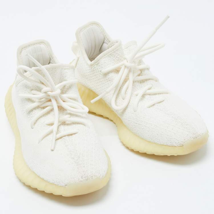 Pre Owned Yeezy x Adidas White Fabric Boost 350 V2 white Sneakers Size 37 1/3