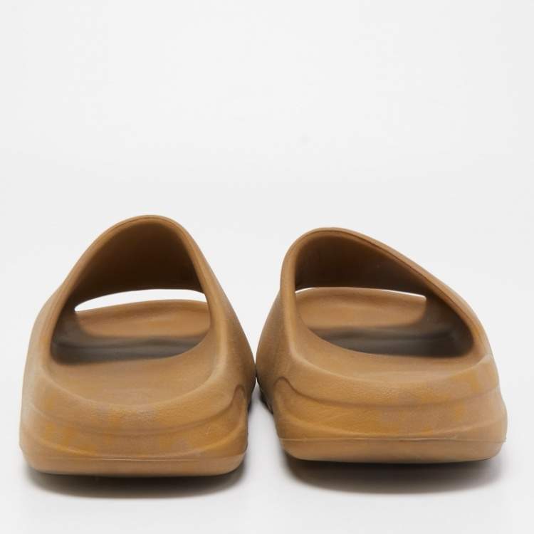Pre Owned Yeezy x Adidas Brown Rubber Ochre Slides Size 46
