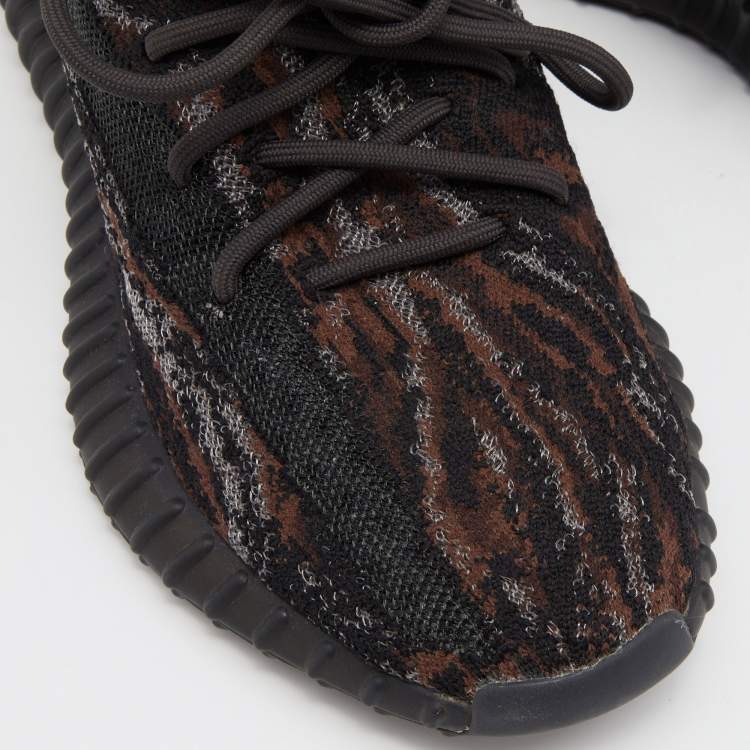 Pre Owned Yeezy x Adidas Black/Brown Knit Fabric Boost 350 V2 Mx-Rock Sneakers Size 40 2/3