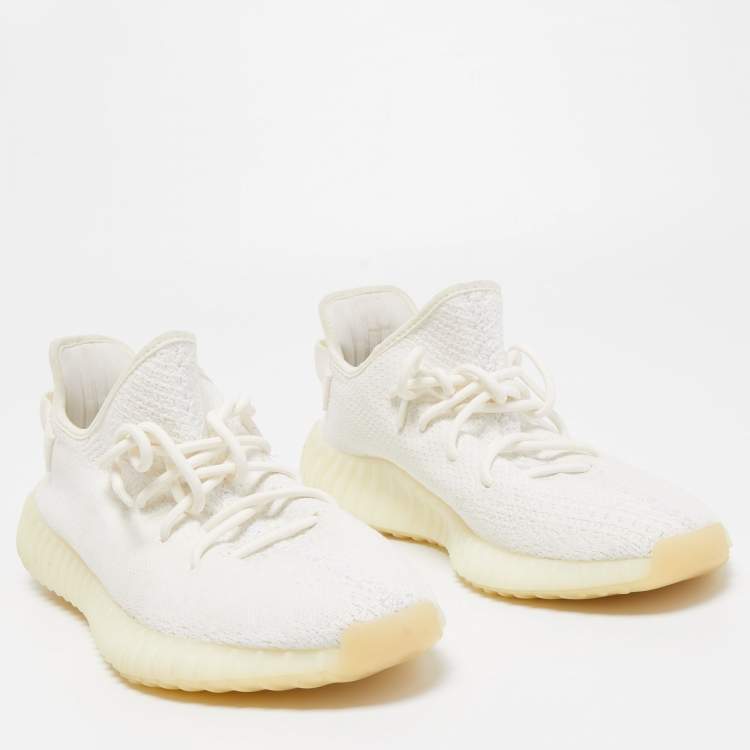 مملوكة مسبقًا Yeezy x Adidas White Fabric Boost 350 V2 White Sneakers Size 44