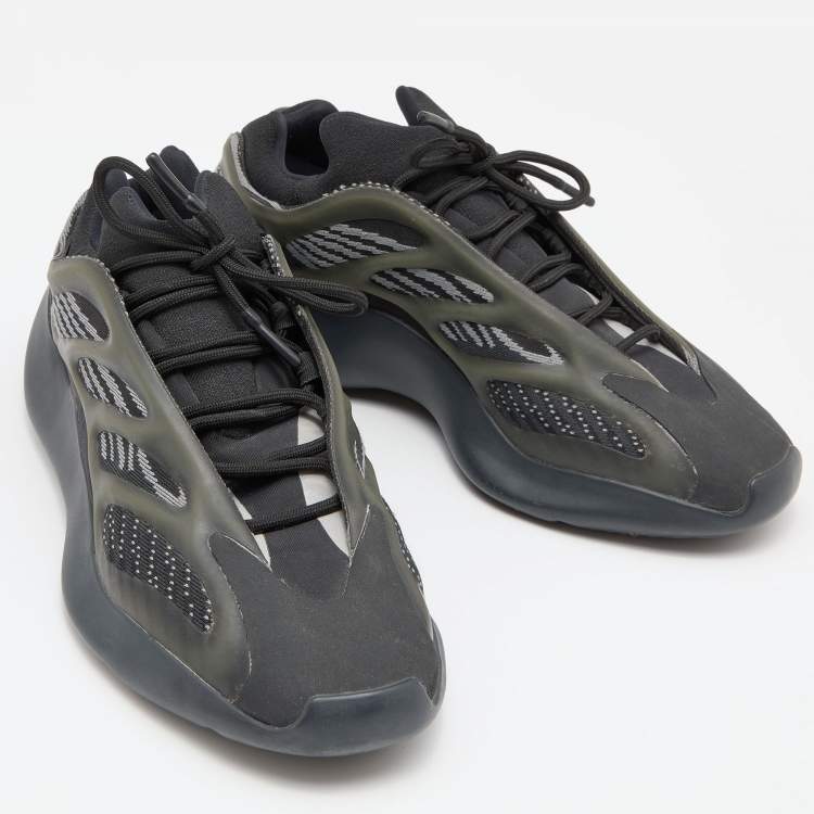 Pre Owned Adidas x Yeezy Black/Grey Knit Fabric Boost 700 V3 Alvah Sneakers Size 43.5