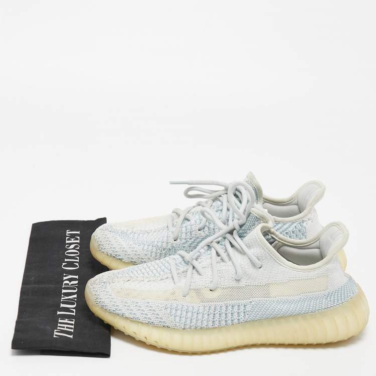 Pre Owned Yeezy x Adidas Blue/White Knit Fabric Boost 350 V2 Cloud- White Sneakers Size 42