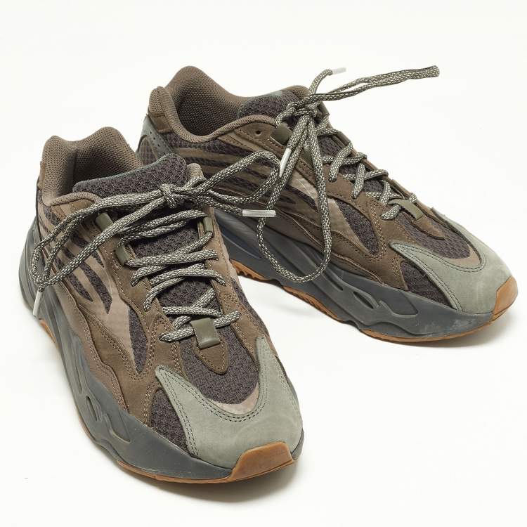 مملوكة مسبقًا Yeezy x Adidas Grey Knit Fabric and Leather Boost 700 V2 Geode Sneakers Size 43 1/3