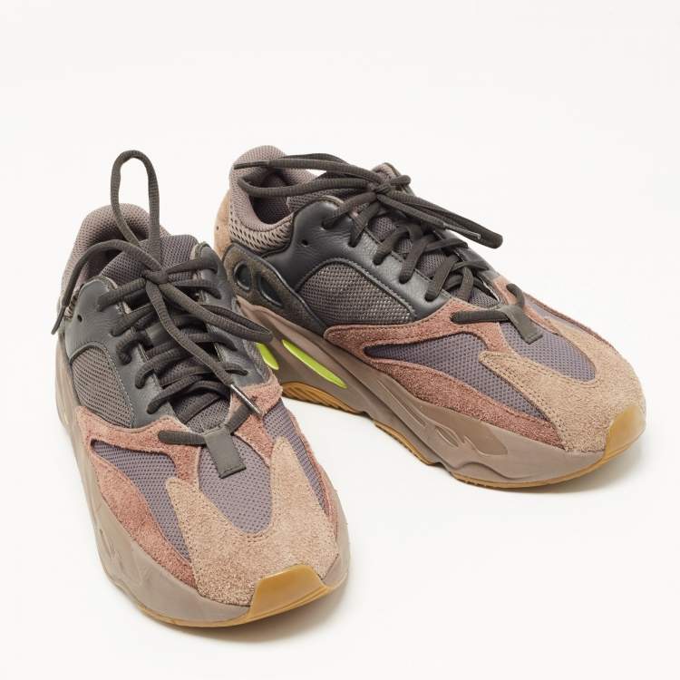 Pre Owned Yeezy x Adidas Tricolor Suede and Mesh Boost 700 Mauve Sneakers Size 42