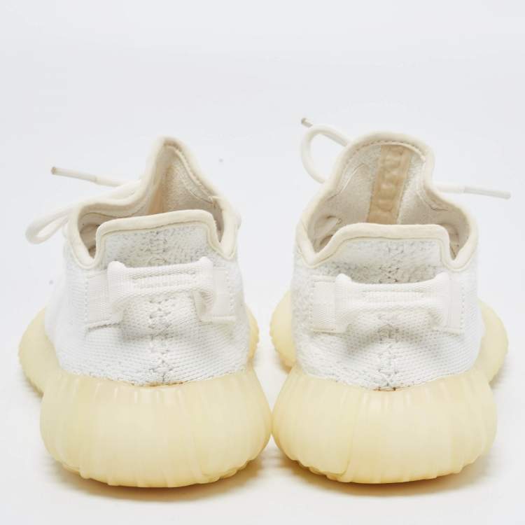 مملوكة مسبقًا Yeezy x Adidas White Knit Fabric Boost 350 V2 Triple White Sneakers Size 38 2/3