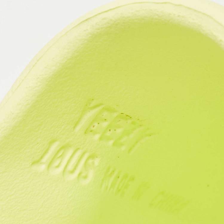 Pre Owned Yeezy x Adidas Neon Green Rubber Glow Green Slides Size 44 1/2
