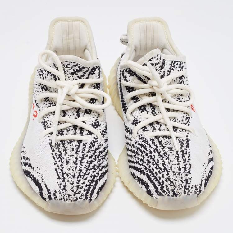 مملوكة مسبقًا Adidas x Yeezy White/Black Knit Fabric Boost 350 V2 'Zebra' Sneakers Size 37 1/3