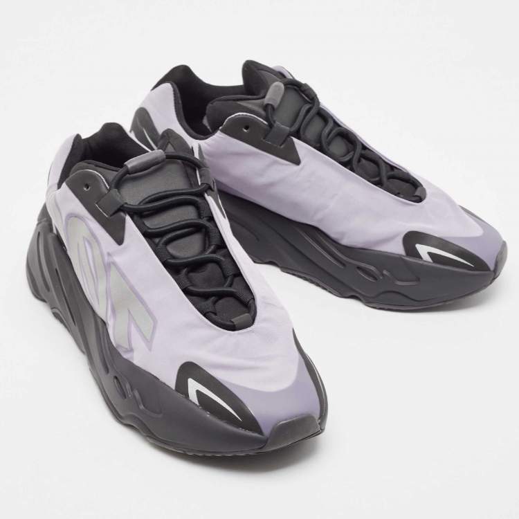 مملوكة مسبقًا Yeezy x Adidas Black/Lavender Nylon Boost 700 MNVN Geode Sneakers Size 43.5