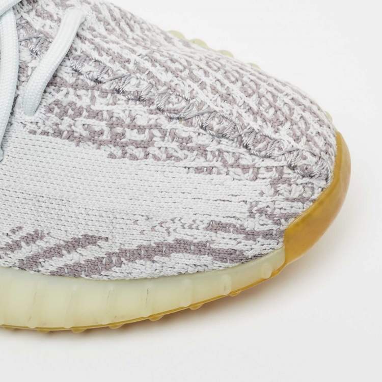 Pre Owned Yeezy x Adidas Grey/Blue Knit Fabric Boost 350 V2 Blue Tint Sneakers Size 42
