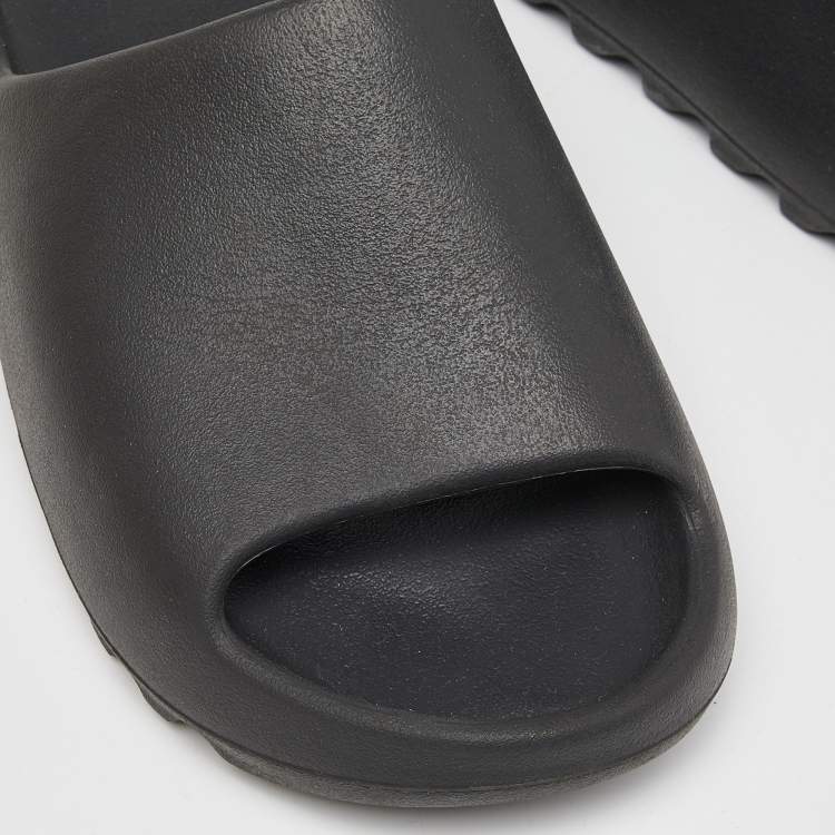 Pre Owned Yeezy x Adidas Black Rubber Onyx Flat Slides Size 43