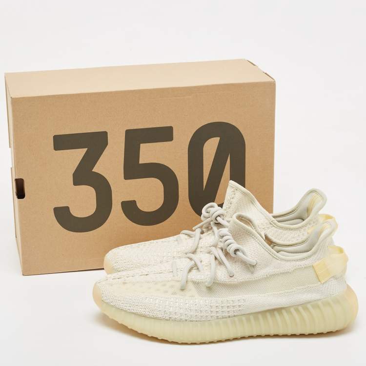 Pre Owned Yeezy x Adidas White Knit Fabric Boost 350 V2 Light Sneakers Size 47 1/3