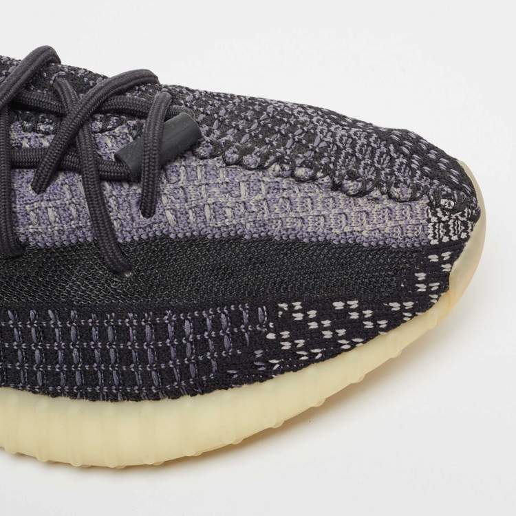 Pre Owned Yeezy x Adidas Black Knit Fabric Boost 350 V2 Carbon Sneakers Size 47 1/3