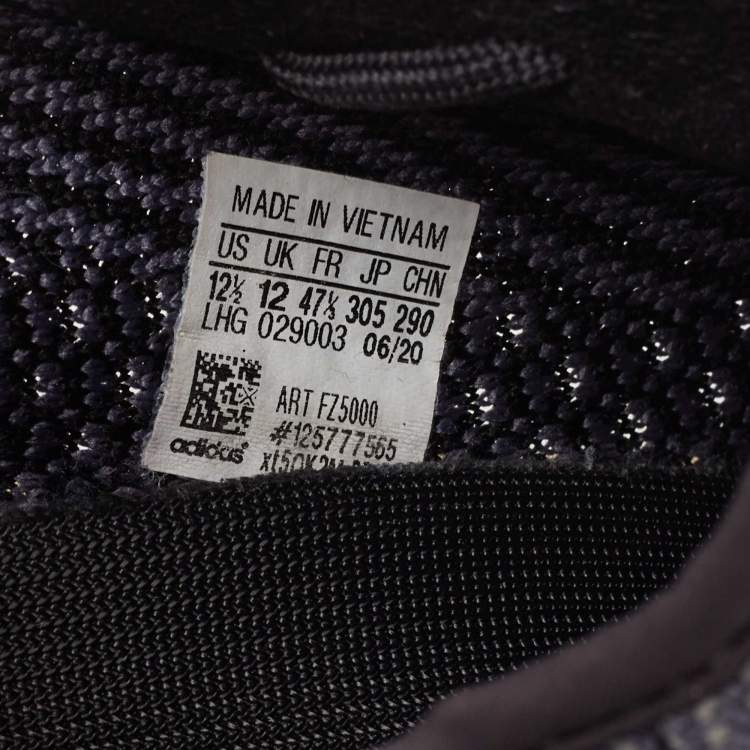 Pre Owned Yeezy x Adidas Black Knit Fabric Boost 350 V2 Carbon Sneakers Size 47 1/3