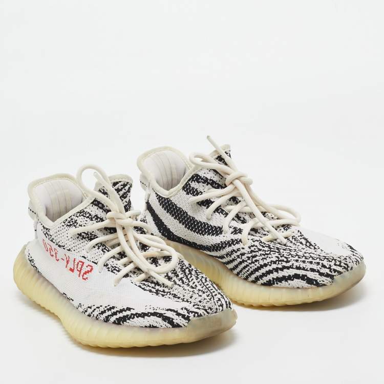 Pre Owned Yeezy x Adidas White/Black Knit Fabric Boost 350 V2 Zebra Sneakers Size 41 1/3
