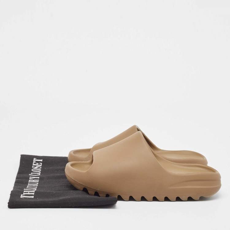 Pre Owned Yeezy x Adidas Brown Rubber Core Slides Size 37