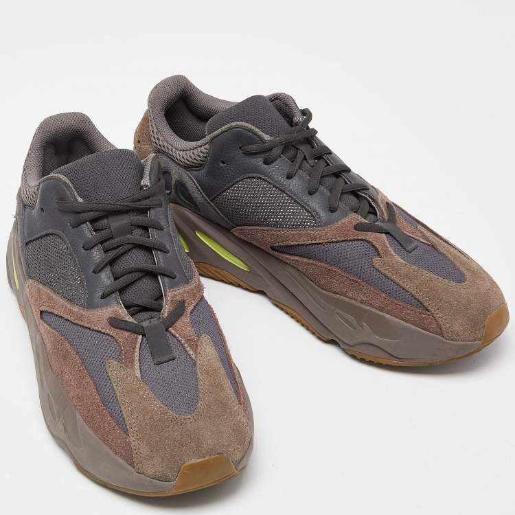 Pre Owned Yeezy x Adidas Dark Grey Suede and Mesh Boost 700 V2 Mauve Sneakers Size 44 2/3