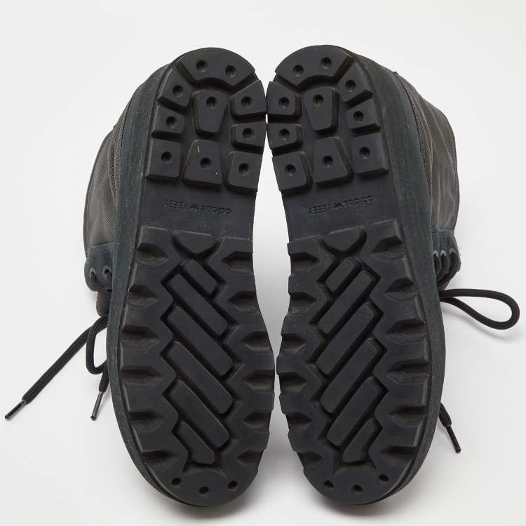 مملوكة مسبقًا Adidas Yeezy Nylon and Leather 950 Pirate Black High Top Sneakers Size 43.5