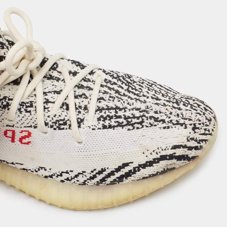 Pre Owned Yeezy x Adidas White/Black Knit Fabric Boost 350 V2 Zebra Sneakers Size 44