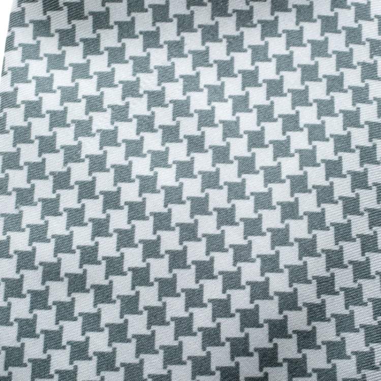 Pre Owned Yves Saint Laurent Grey and White Houndstooth Print Silk Tie