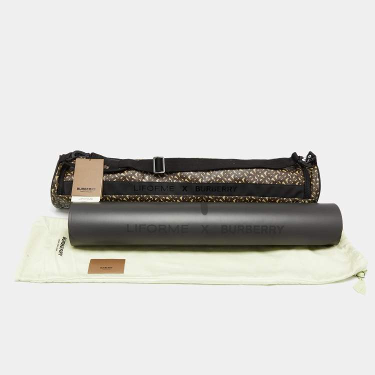 Pre Owned Burberry x Liforme Black Natural Rubber Monogram Yoga Mat