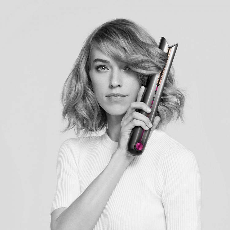 Pre Owned Dyson Corrale™ Straightener With Styling Set, Black Nickel/Fuchsia, Special Gift Edition (Available for UAE Customers Only)