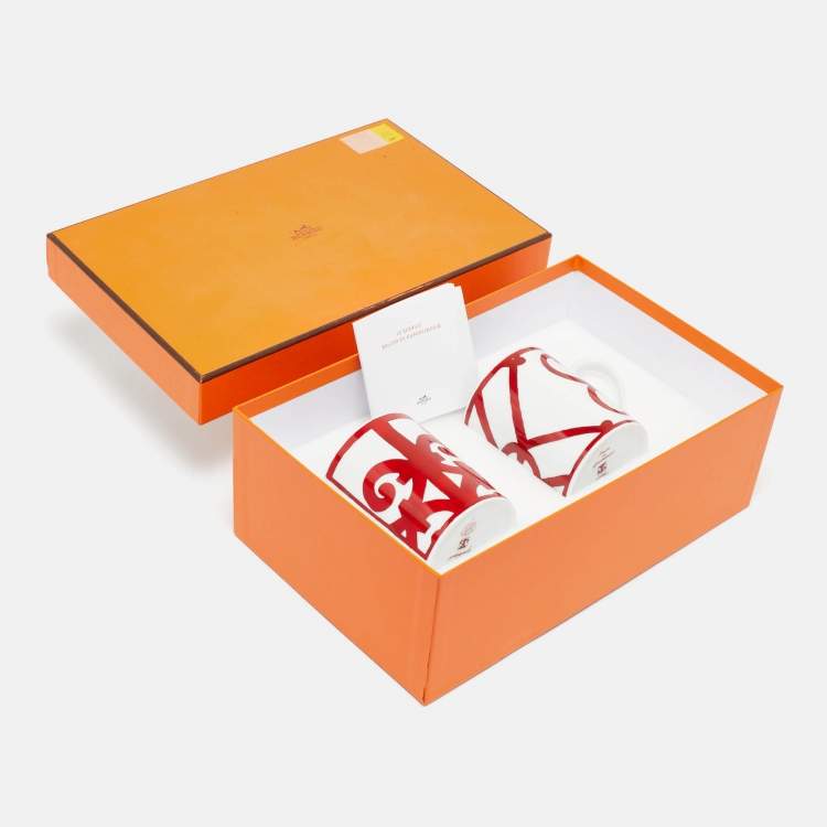 Pre Owned Hermès Red/White Porcelain Balcon du Guadalquivir Mugs Set of 2 